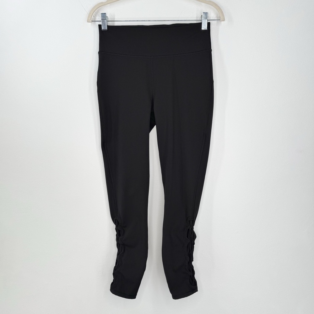 Lululemon Tied To It Yoga 7/8 Tight Leggings in Black Women’s Size 8